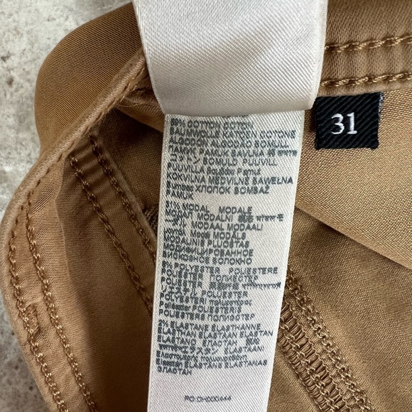 7 For All Mankind NWT Darted Boyfriend Jogger in Sateen Tan Safari, 31 - Picture 14 of 16
